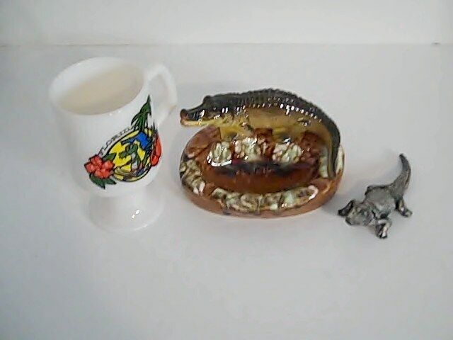Florida 1960s  Souvenirs  Ashtray Milkglass Mug pewter Alligator Set 3