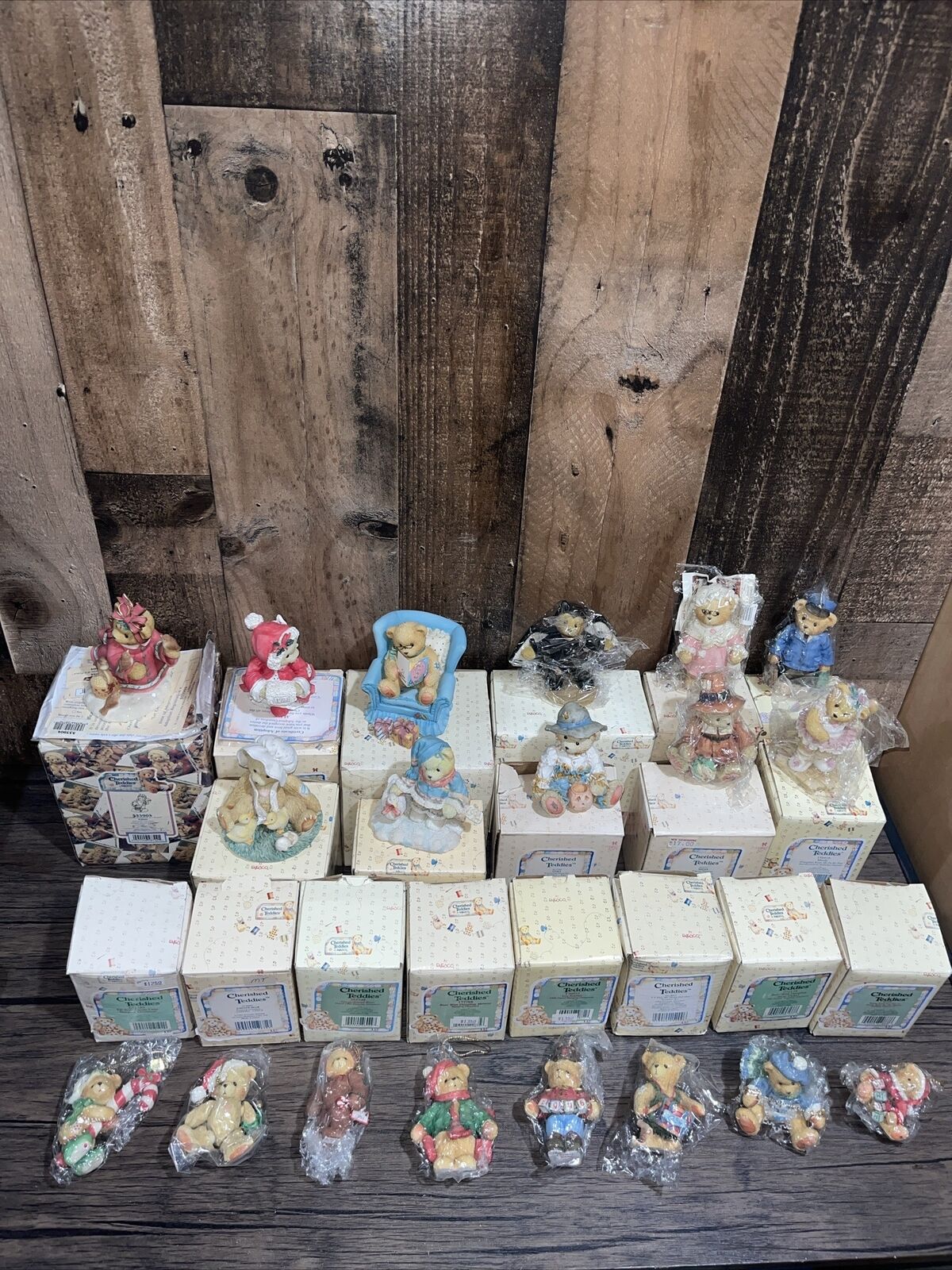 Cherished teddies Figurines Lot Of 19 Complete With Box And Papers and Some NIB