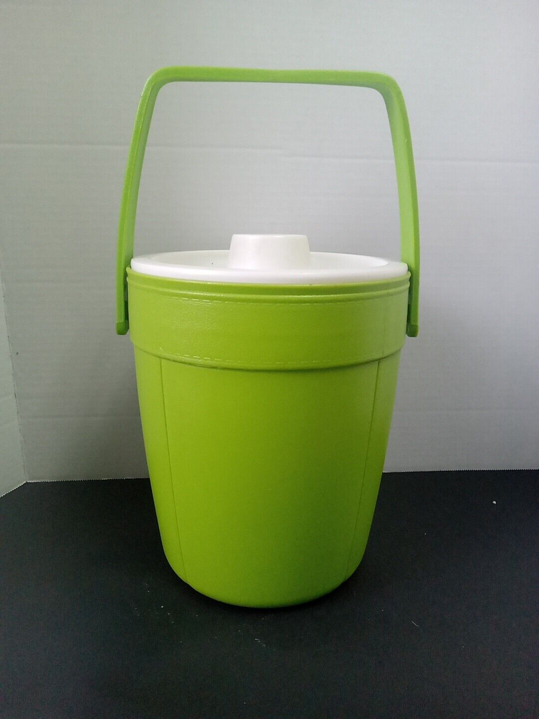 Vtg Rubbermaid Lime Green Insulated Ice Bucket Textured Stitch #2260
