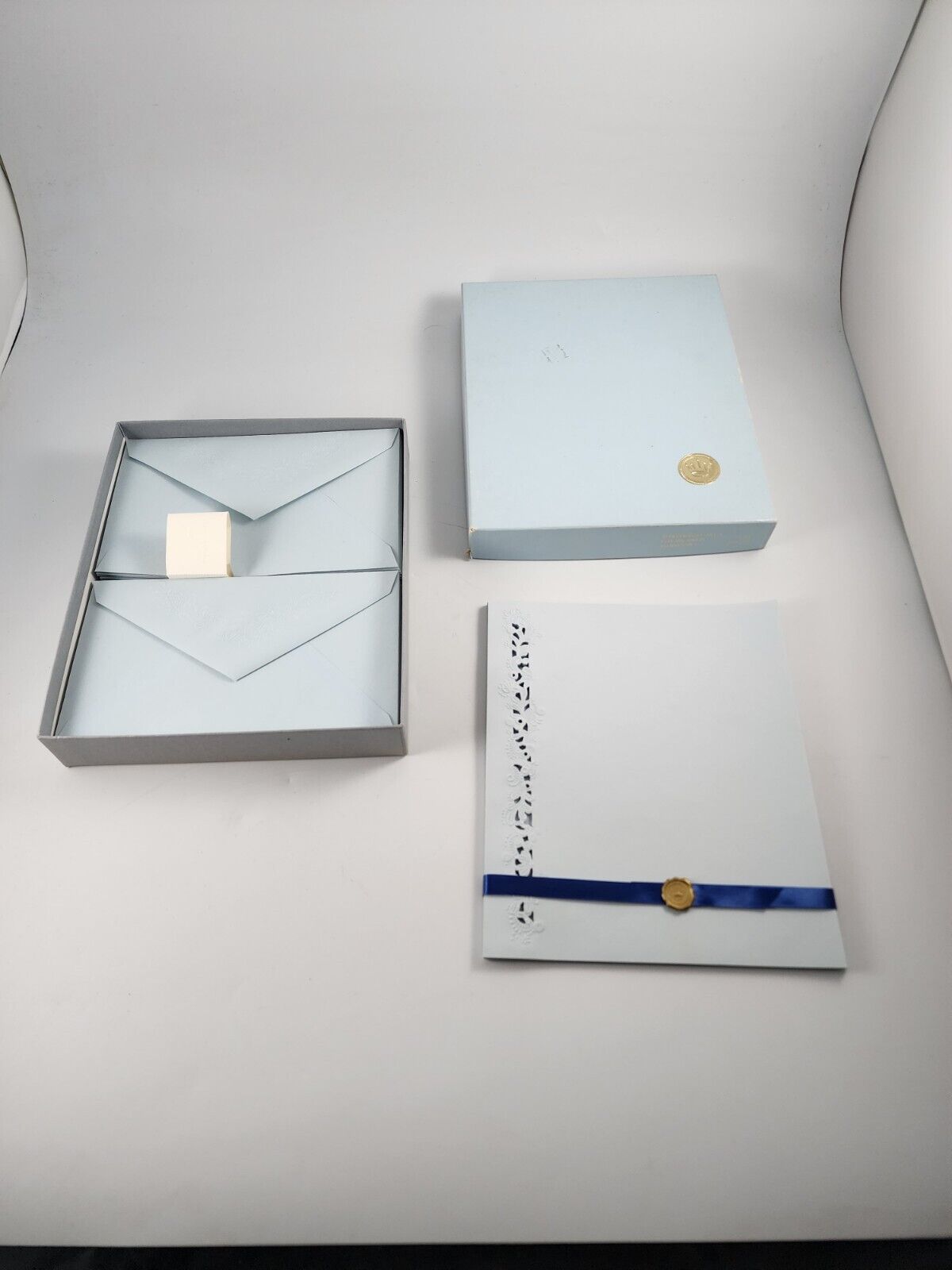 Vtg Hallmark Stationary Set Envelopes Sheets Blue Lace Die Cut New Unused