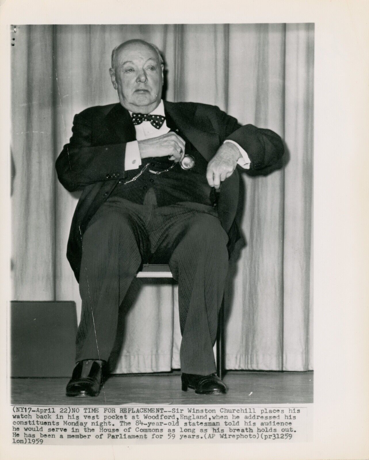 20 April 1959 press photo of Winston Churchill at a speech in Woodford