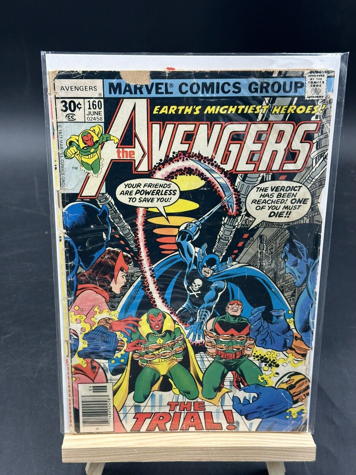 The Avengers #160 Jun 1977, Marvel Comic Book bad condition