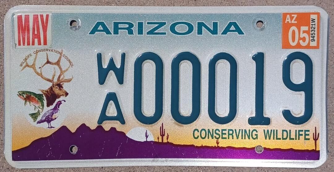 2005 ARIZONA LICENSE PLATE, CONSERVING WILDLIFE, LOW NUMBER #W/A 00019 ELK FISH