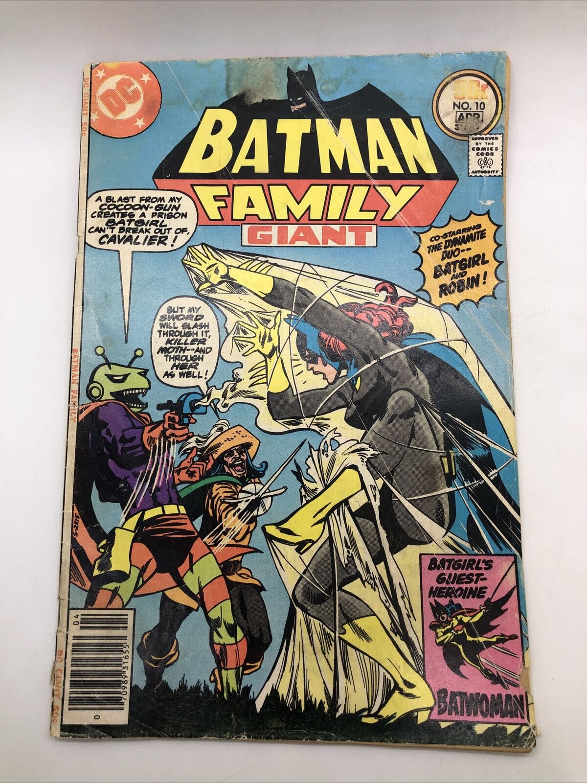 Vintage DC Comics Batman Family #10 1st Revival Batwoman