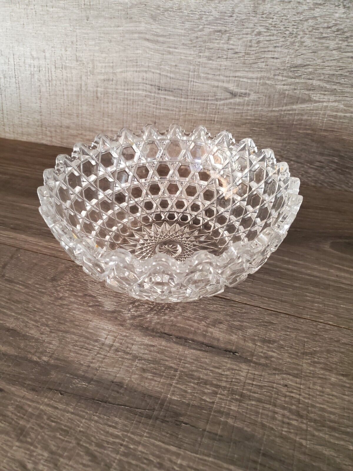 Vintage Clear Crystal Cut Glass Bowl; Sharkbite Rim and Criss-cross Pattern 