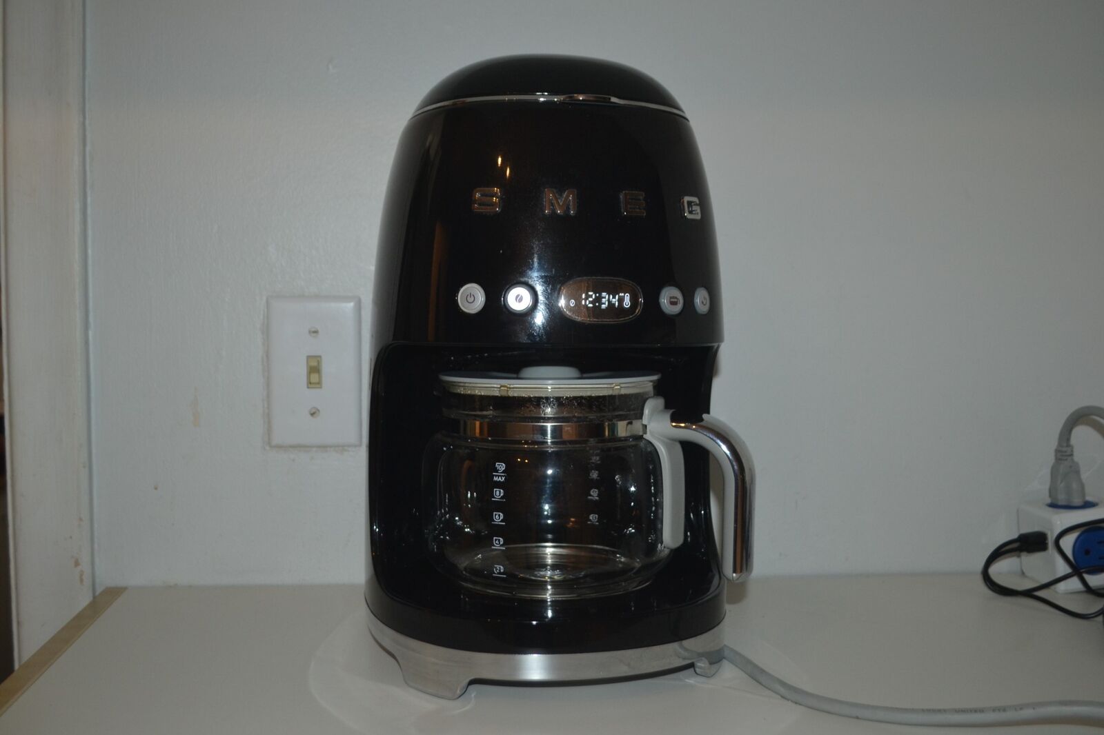 Smeg 50\'s Retro Style Aesthetic Drip Filter Coffee Machine, DCF01BLUS, Black