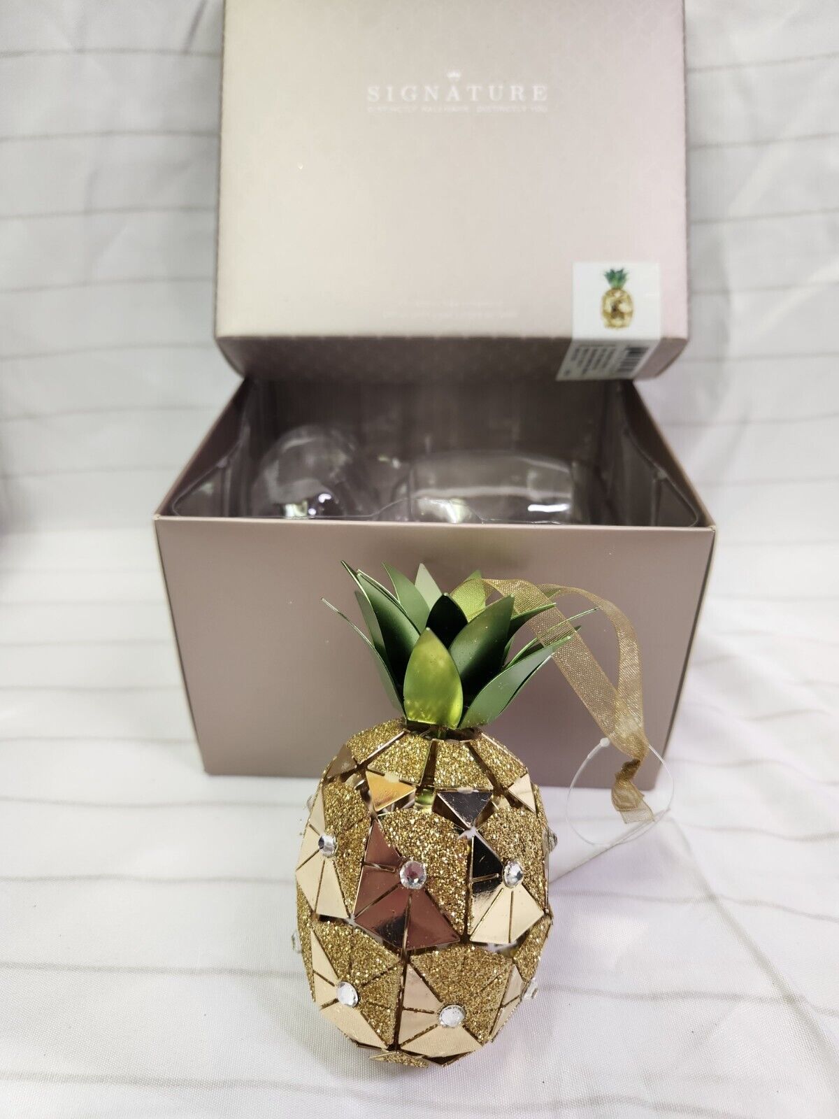 Hallmark Signature Pineapple Ornament New w/ Box HDL2021