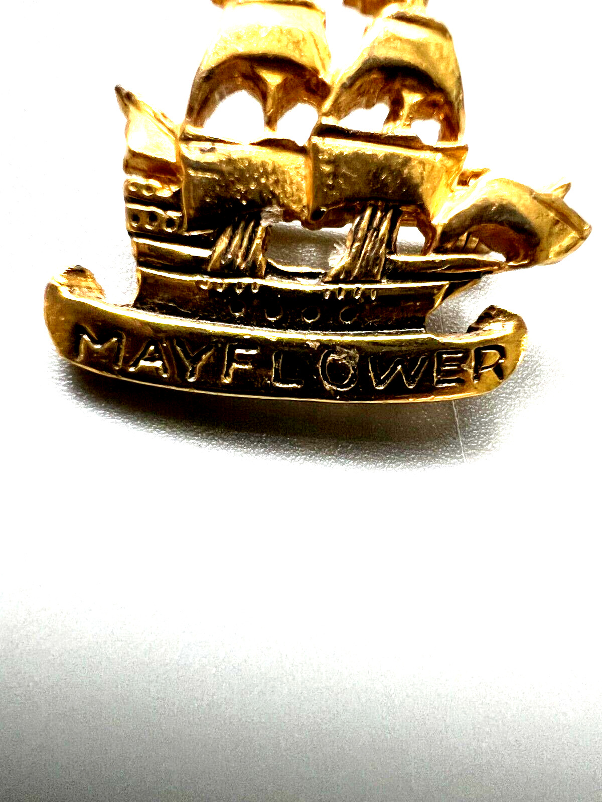 small vintage gold tone Mayflower Ship measures 3/4\