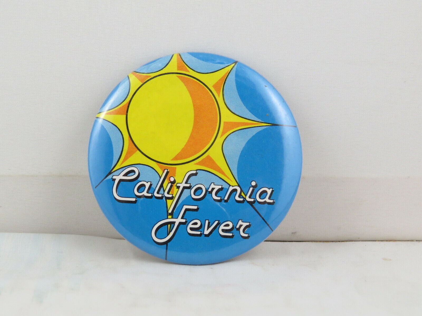 Vintage Tourist Pin - California Fever Sun Graphic - Celluloid Pin 