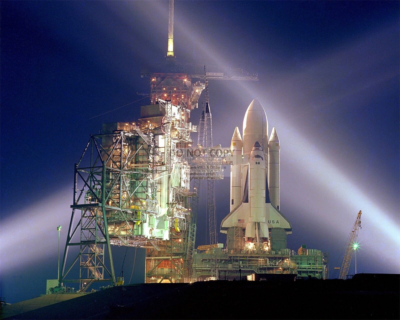 STS-1 SPACE SHUTTLE COLUMBIA TIMED EXPOSURE PICTURE - 8X10 NASA PHOTO (EP-580)