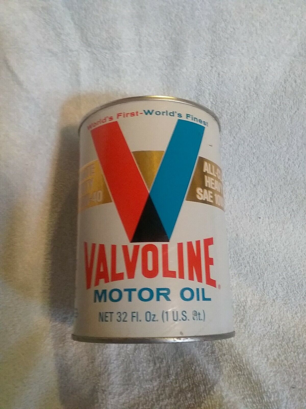 Vintage Valvoline All-Climate Heavy Duty Motor Oil Full Quart Paper Can