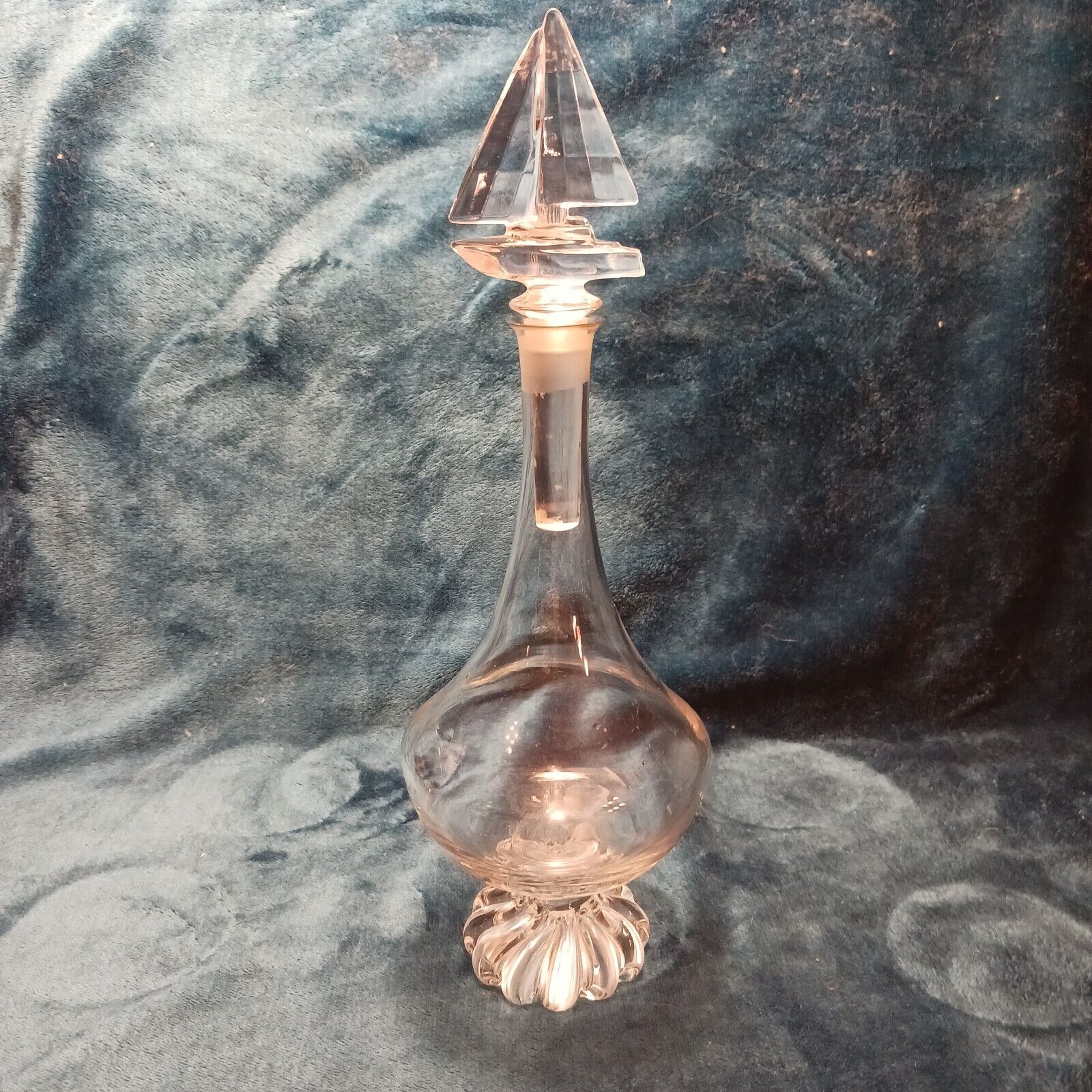 Glass Decanter With Sailboat Stopper 16\