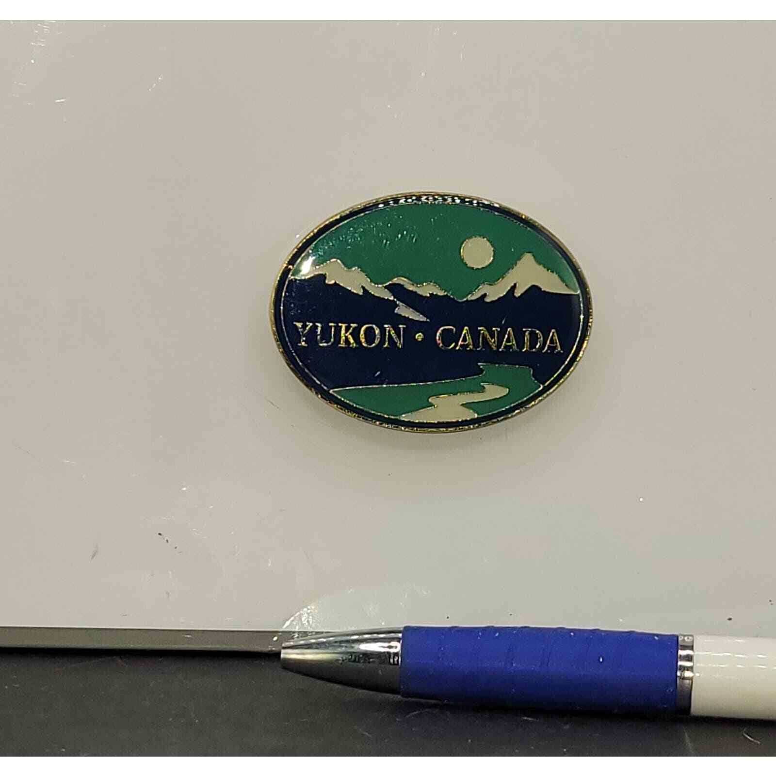 Yukon ~ Canada ~ Mountains ~ Metal ~ Fridge magnet