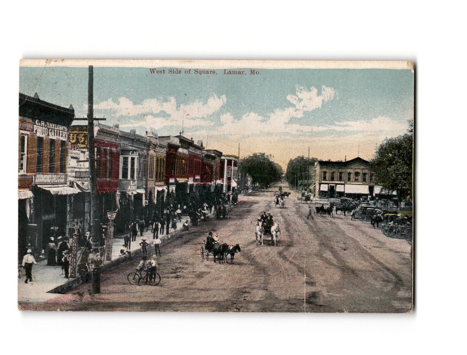 1909 West Side of Square, Lamar, Mo. Vintage Postcard
