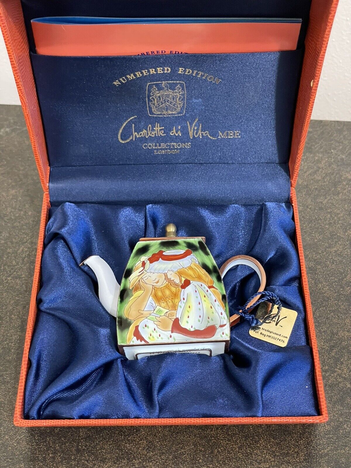Charlotte De Vita Numbered Edition two sisters 66-977-71-1 MA11 Teapot