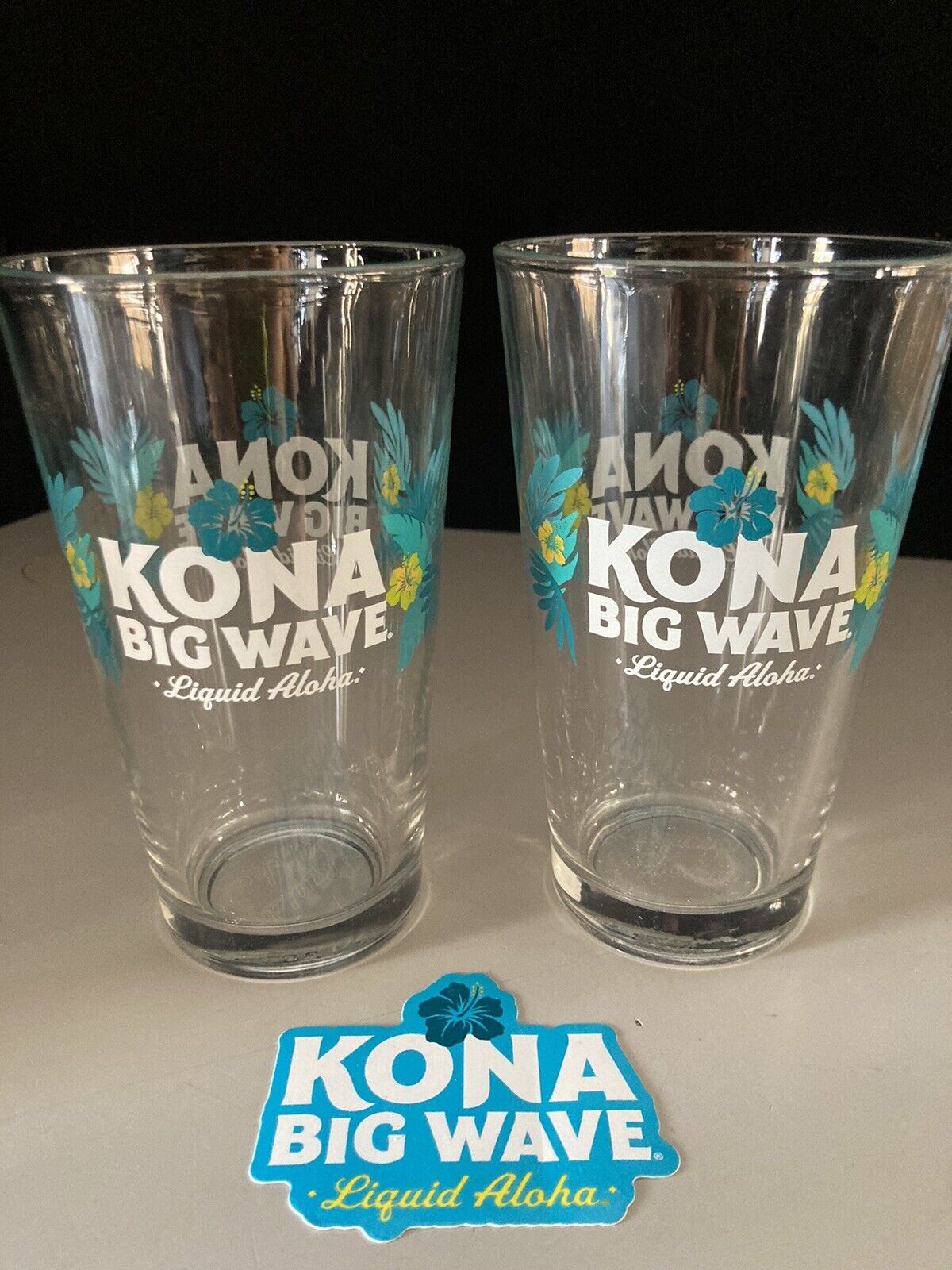🌟 (2) NEW Kona Brewing Big Wave Hawaii  Beer Pint Glasses Bar lot