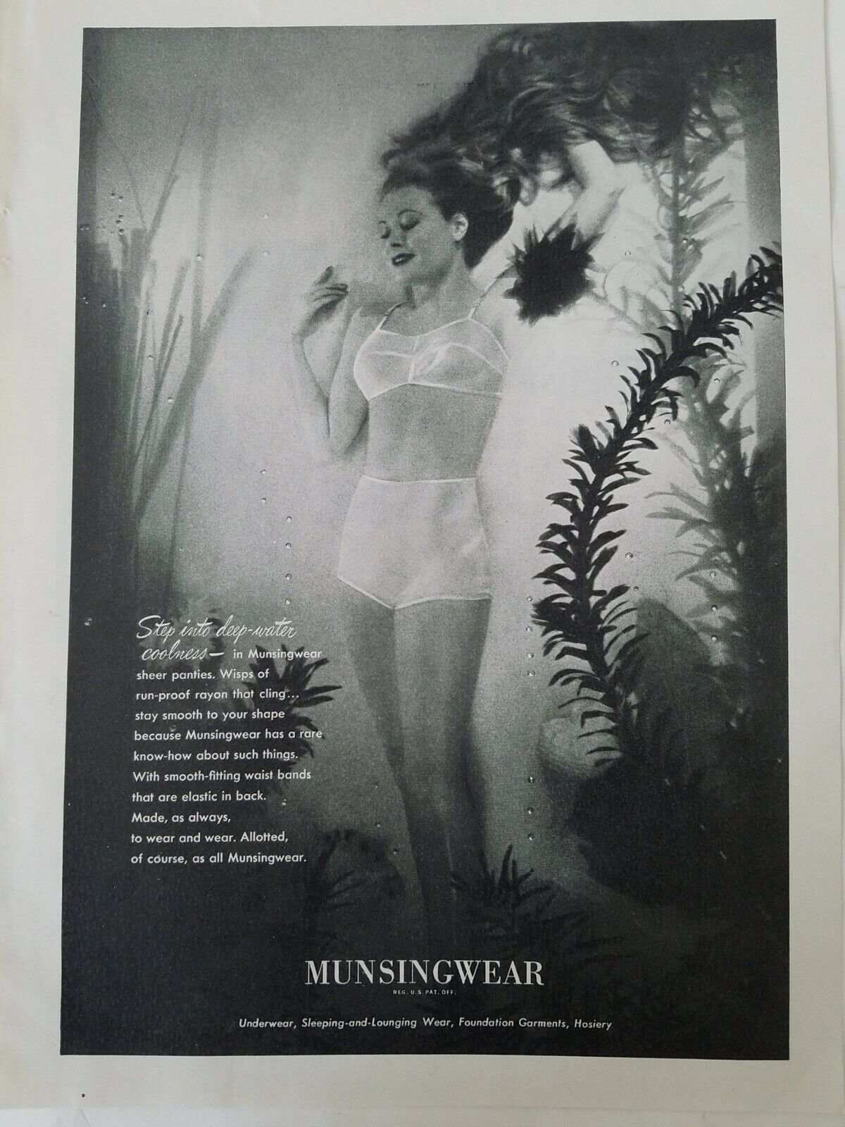 1945 women\'s Munsingwear panties underwear bra deep-water coolness ad