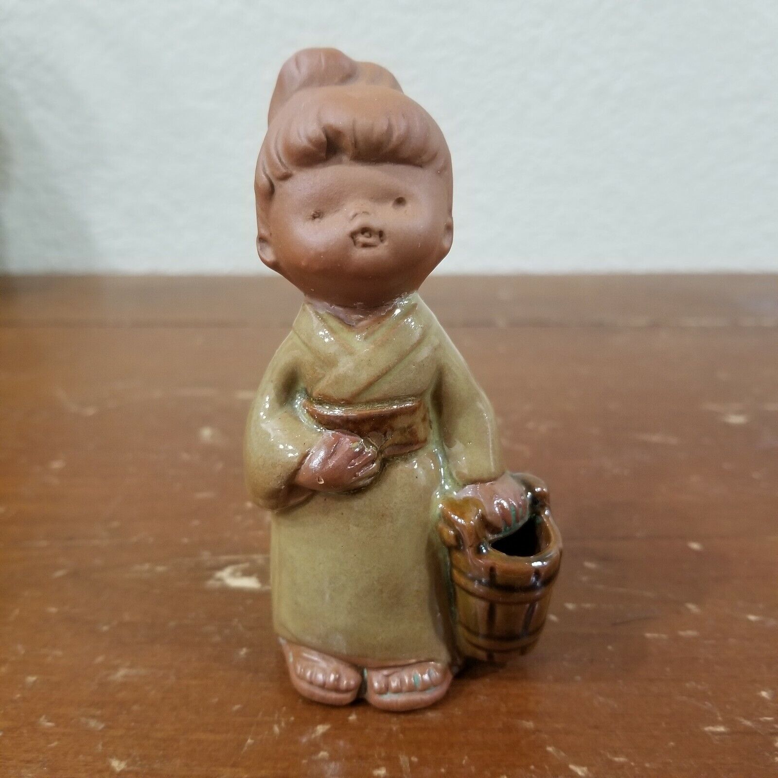 UCTCI Japanese Figurine Asian Girl Sitting Red Clay Pottery Stoneware glazed 