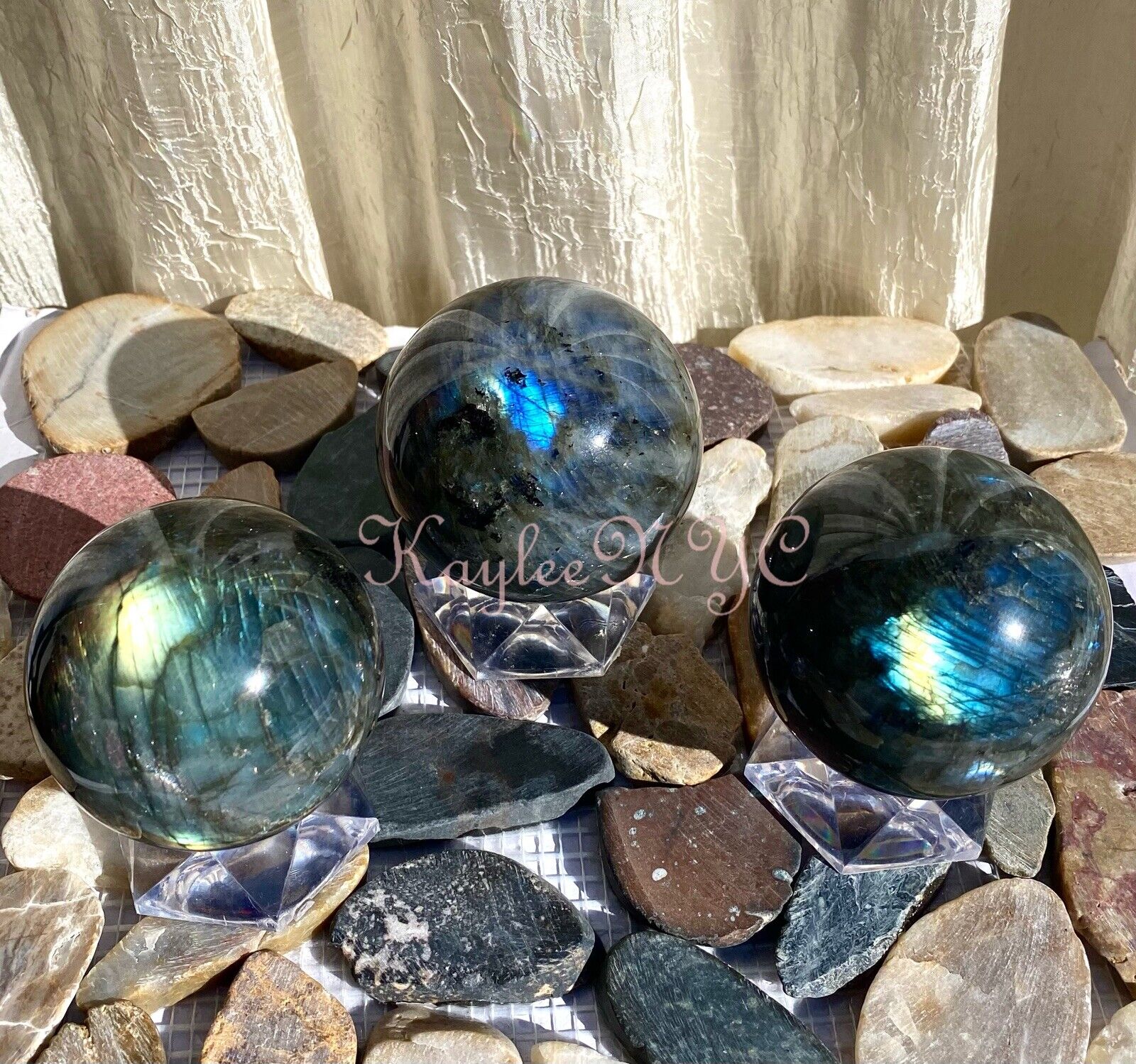 Wholesale Lot 3-5PCs Natural Labradorite Spheres Crystal Healing Energy 2.8-3lbs