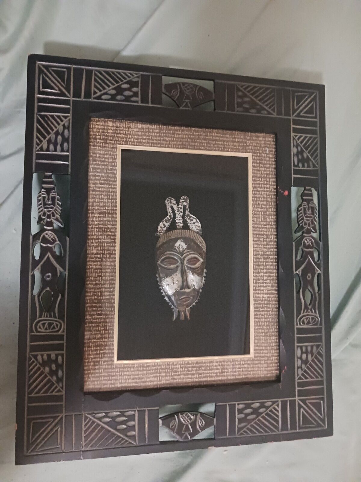 Vintage AFRICAN Picture Frame Mask Framed African Tribal 3D Wall Art Box