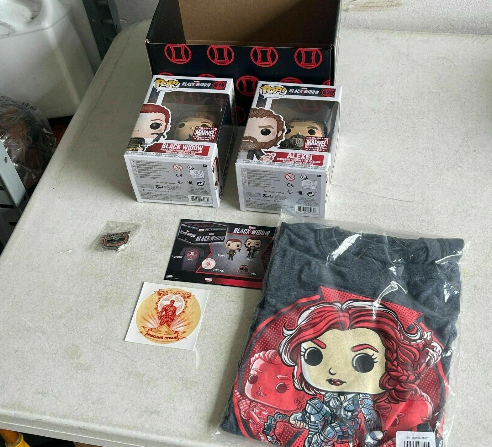 Funko Exclusive Marvel Collector Corps 619 & 620 Black Widow T Shirt Size xl