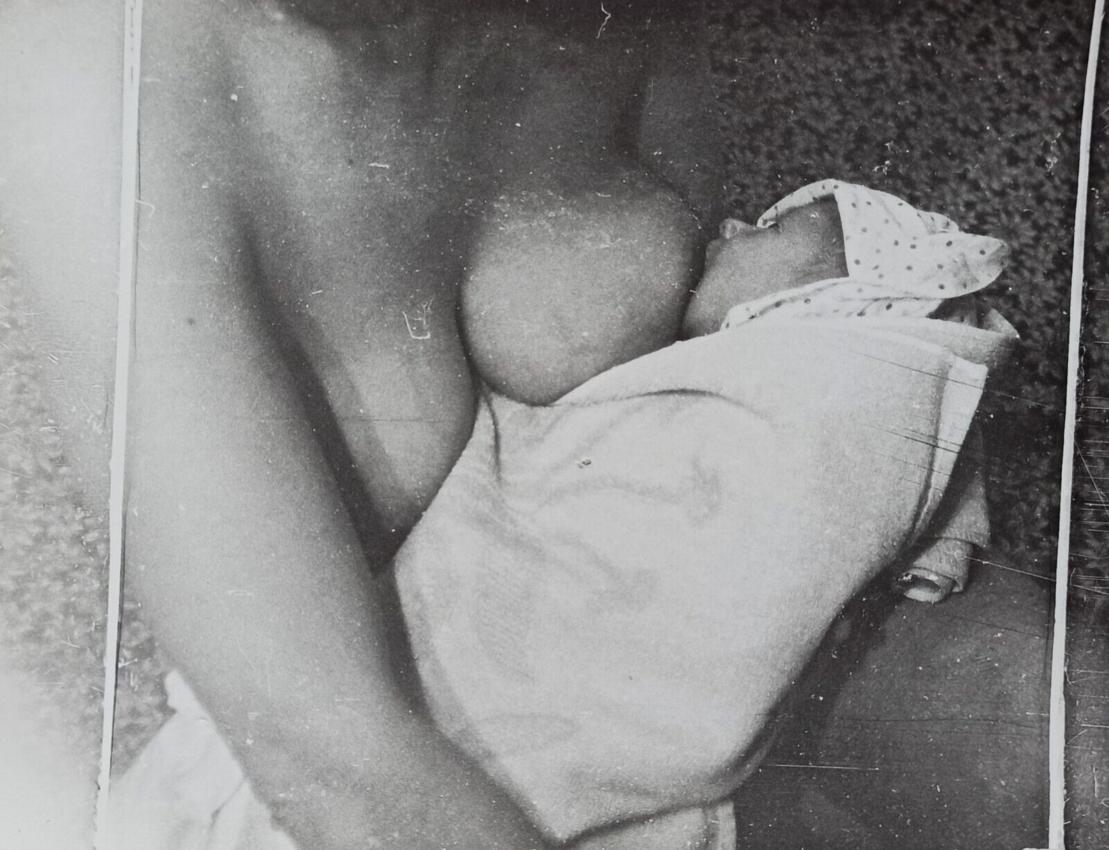 Vintage Photo WOMAN MOTHER BREASTFEEDING NURSING