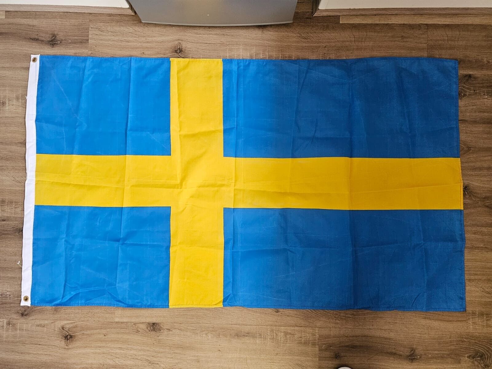 Sweden National flag 5x3ft 150cmx90cm In Very Good Condition 