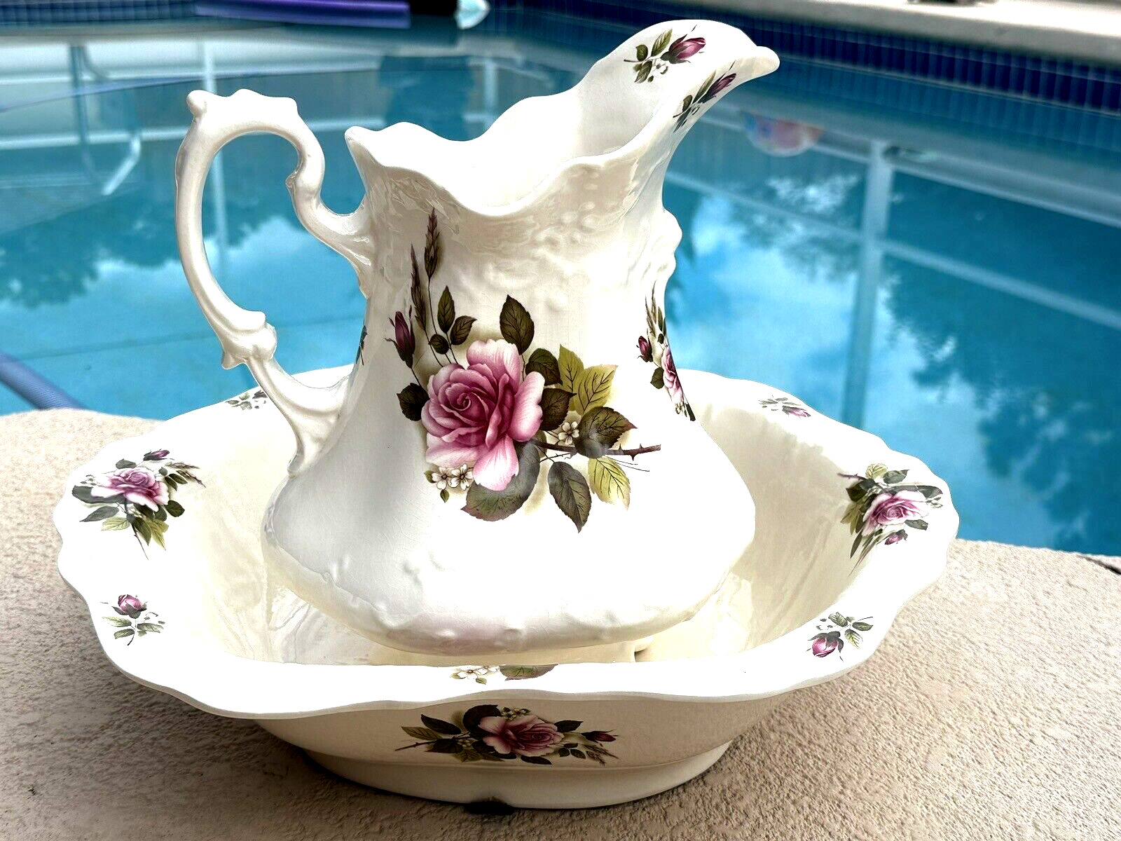 Vintage Pitcher and Basin Bowl set Rose Design Made in England Great Condition