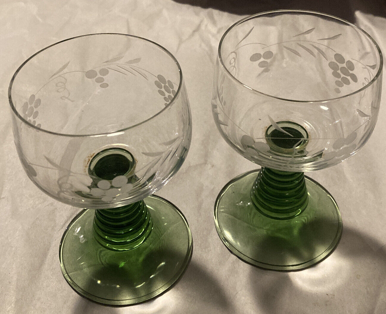 Vintage~Green Stemmed Beehive~Cordial Alcohol Glasses~Grapes~Set Of 2~Germany