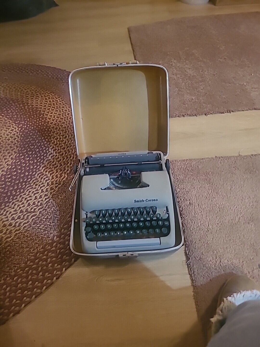 1958 Smith-Corona Clipper Working Vintage Portable Typewriter New Info added.