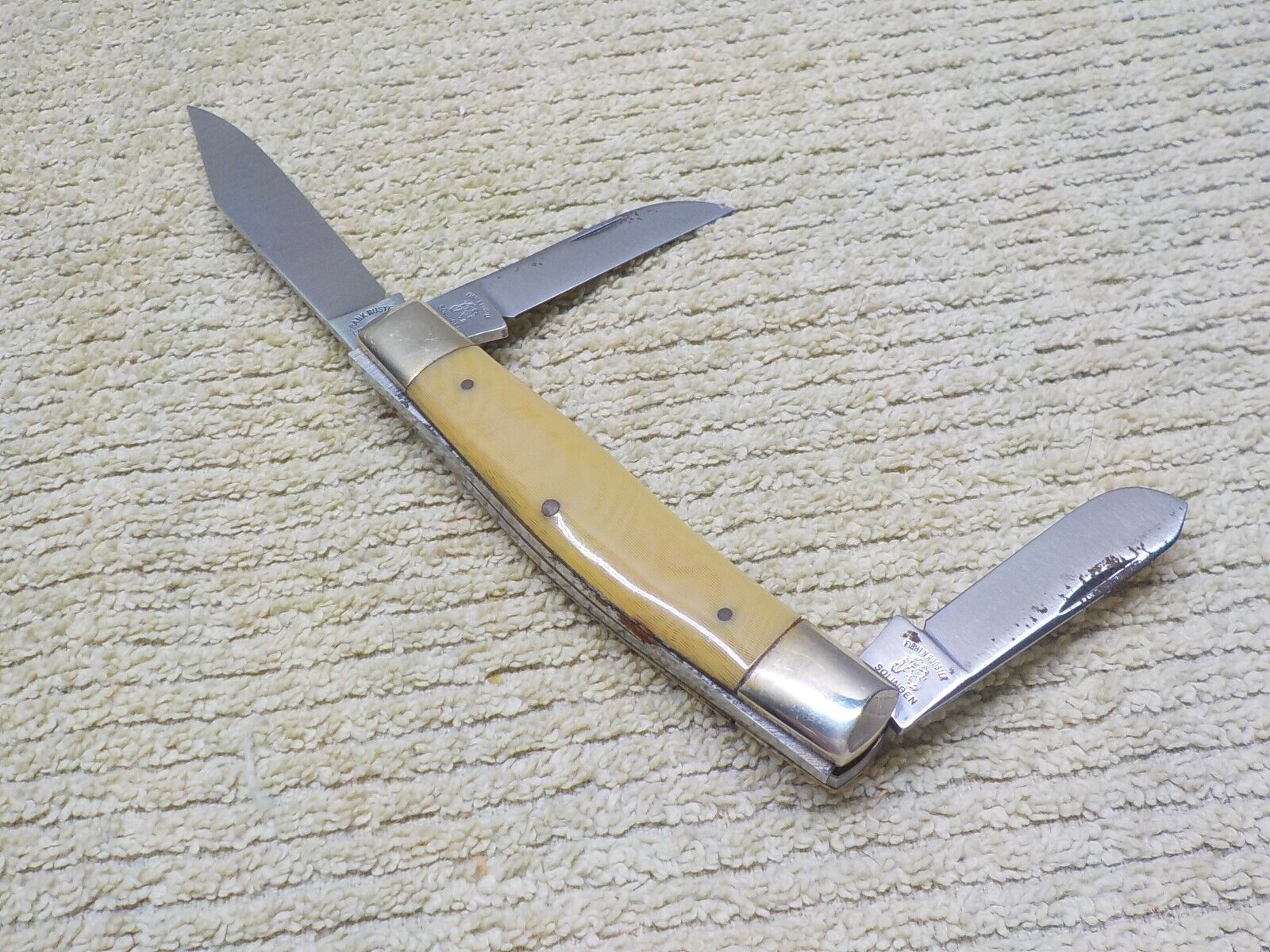 Vintage FIGHT'N ROOSTER three  blade folding knife