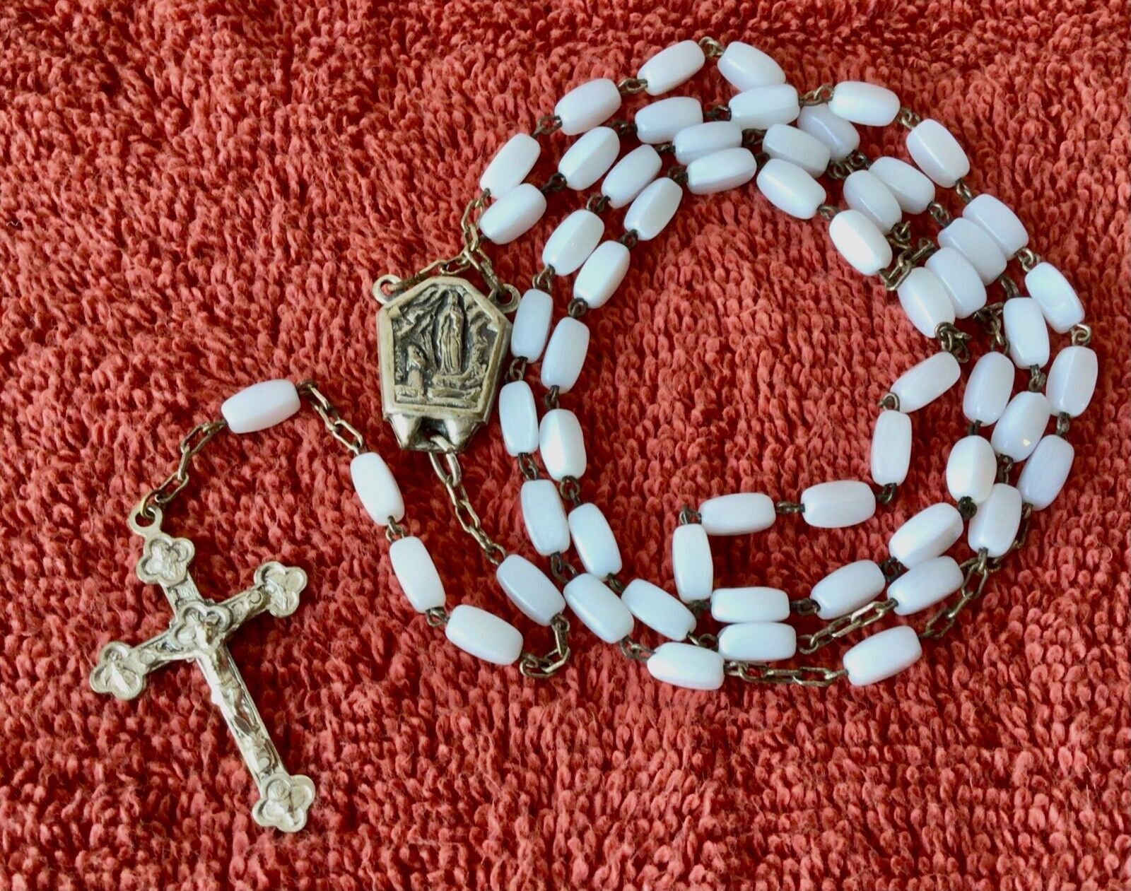 Vintage ROMA EAU DE LOURDES Holy Water Mother Of Pearl Bead Rosary 