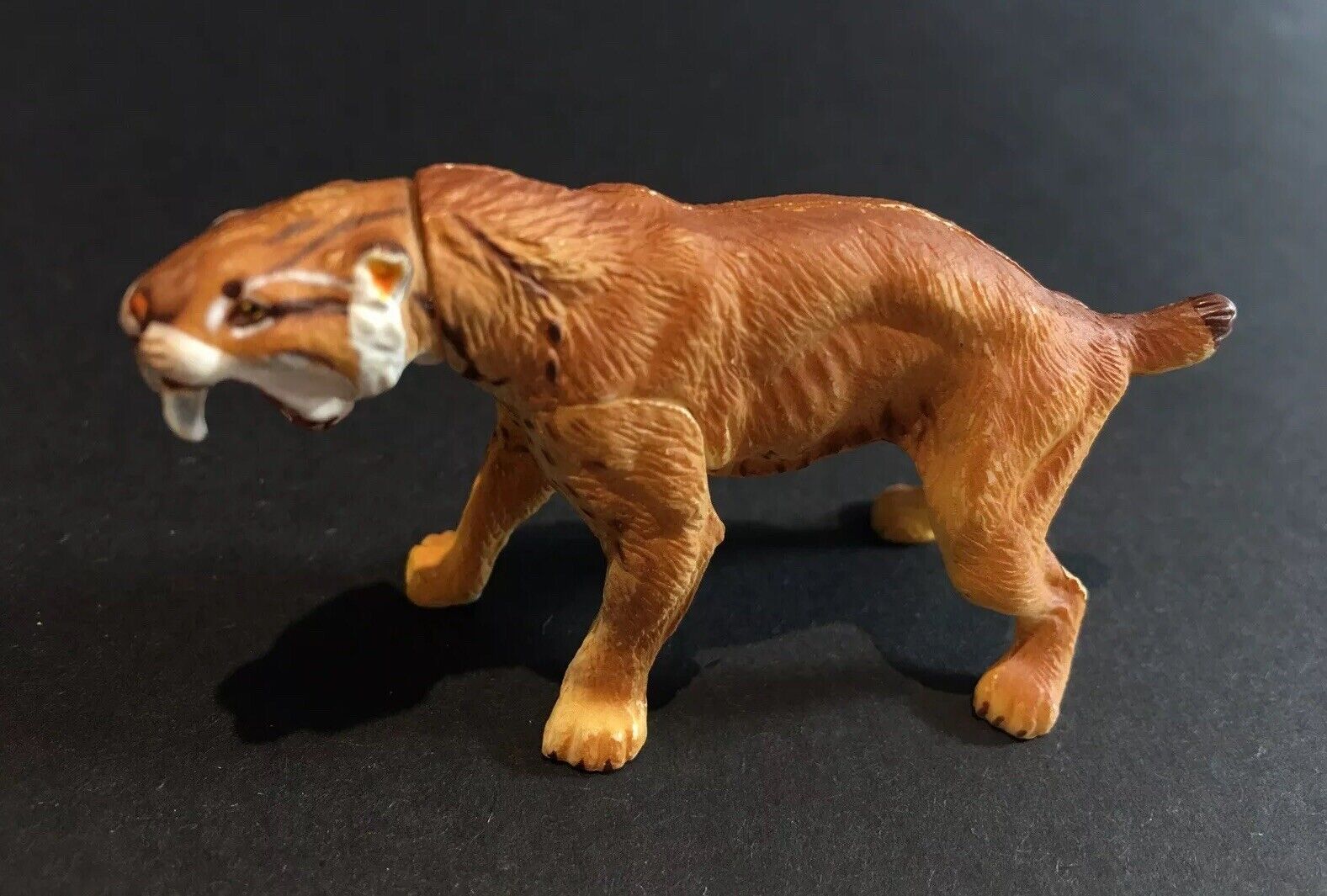 Kaiyodo UHA Dinotales Series 2 Smilodon Dinosaur Figure