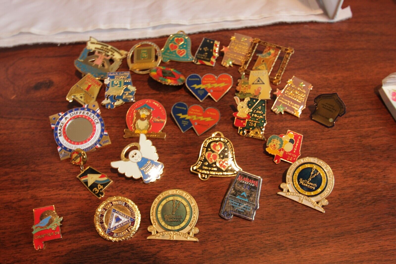 Telphone Pioneers Alabama Chapter 34 Lot of 25 Vintage Service Pins