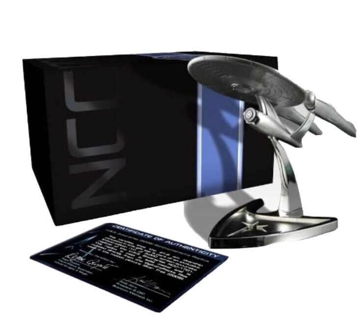 Star Trek 2009 QMXonline Amazon U.S.S. Enterprise Replica 3 Disc Blu-ray Box Set