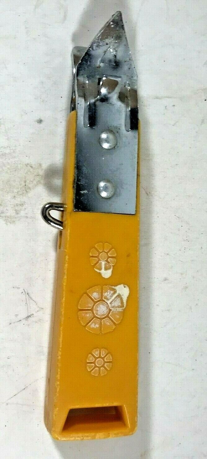 Vintage TRAVCO Yellow Daisy Bottle Can Opener Corkscrew