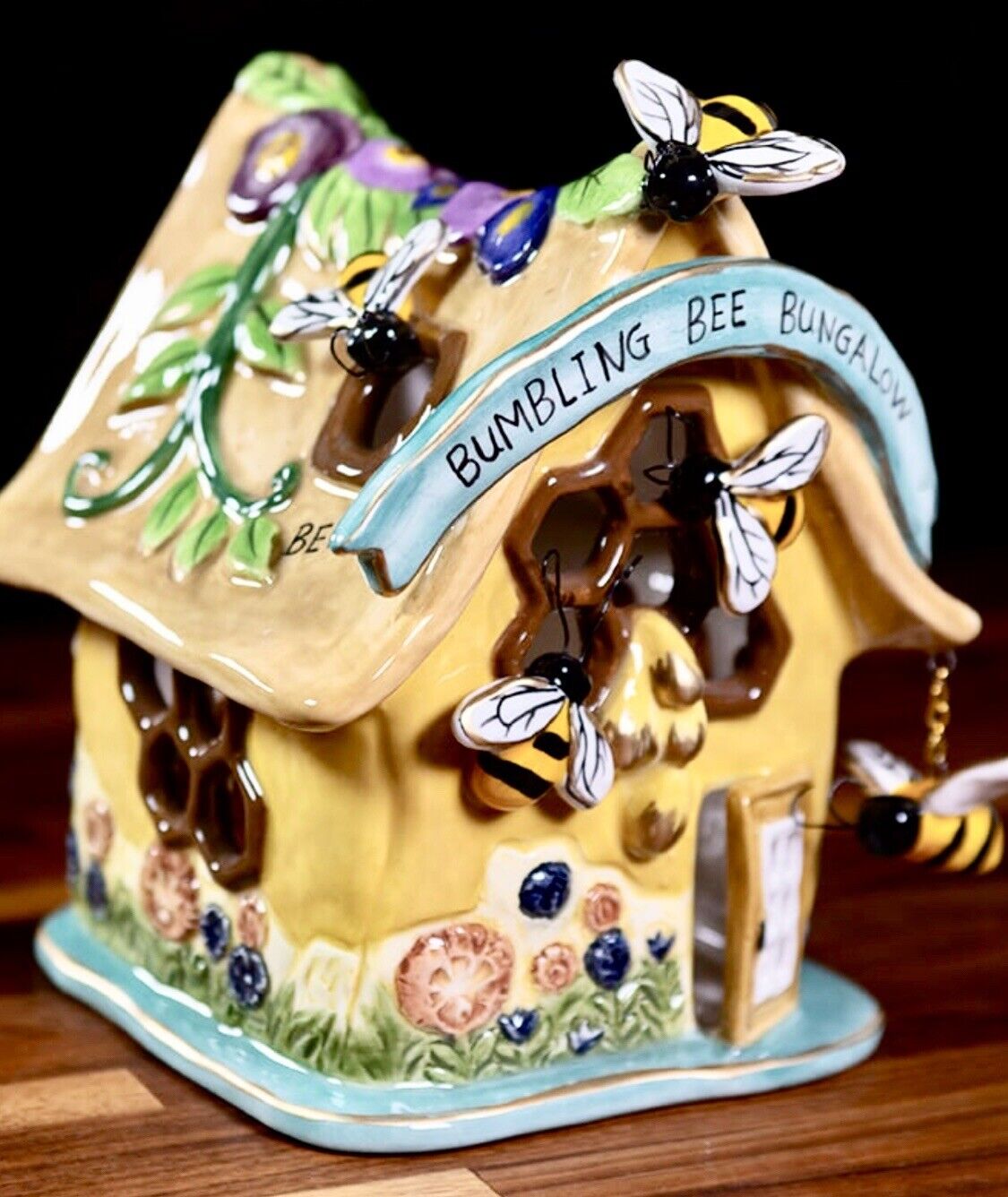 NEW RELEASE Blue Sky Bumbling Bee Bungalow Tealight House #20499