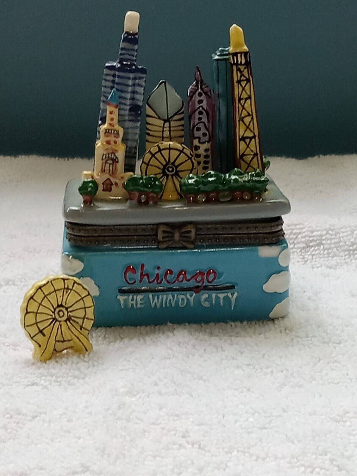 Vintage Navy Pier Chicago Windy City Porcelain Hinged Trinket Box