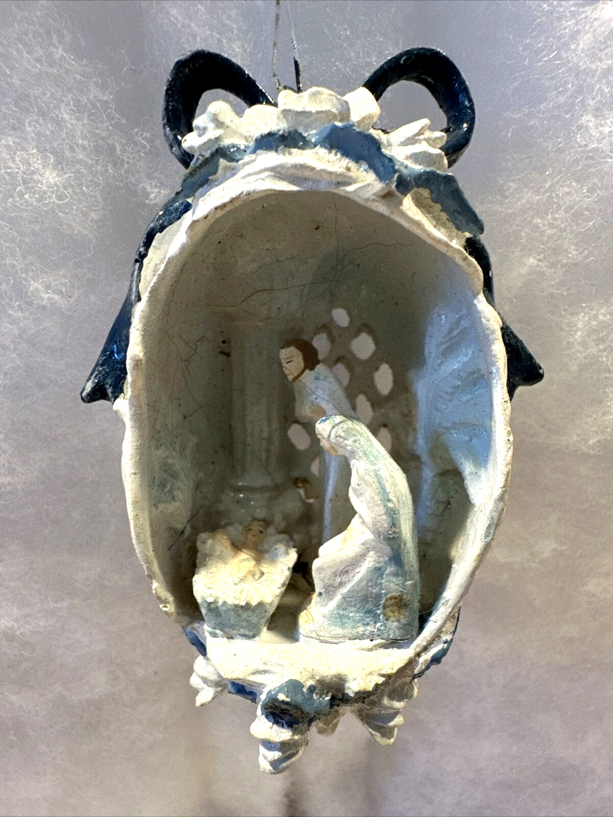Vintage Silvestri Ceramic Diorama Egg Nativity Scene Easter Christmas Ornament