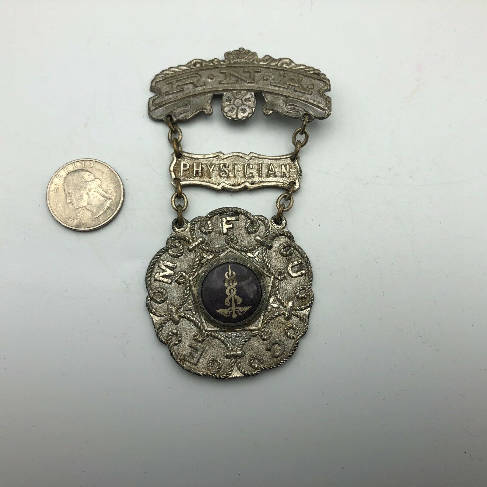 Antique RNA PHYSICIAN Badge Pin DeMoulin Royal Neighbors America Vtg FECMU S8 