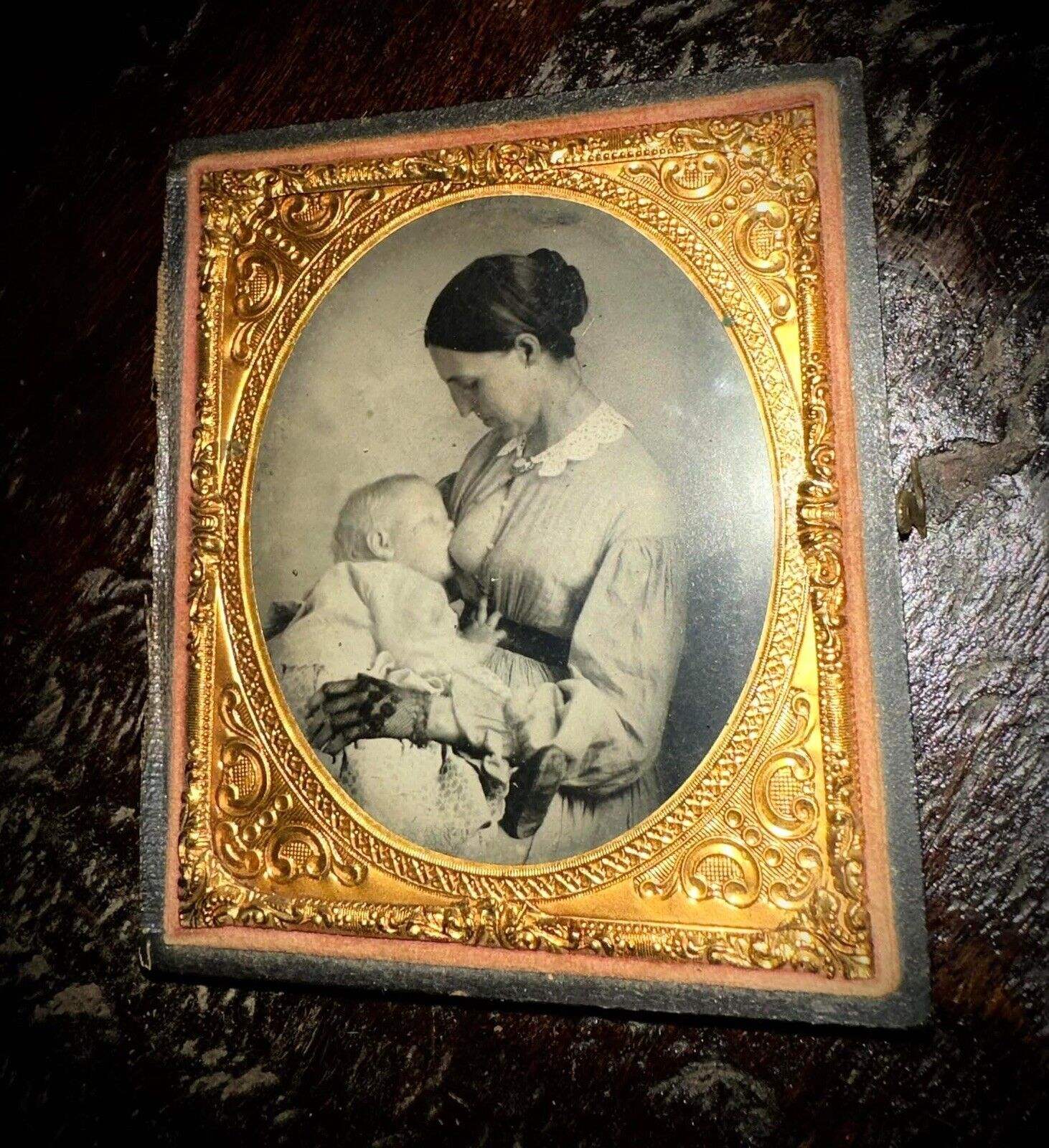 Rare Tintype Nursing Breastfeeding Photo Southern Mother Alabama, Georgia 1860s