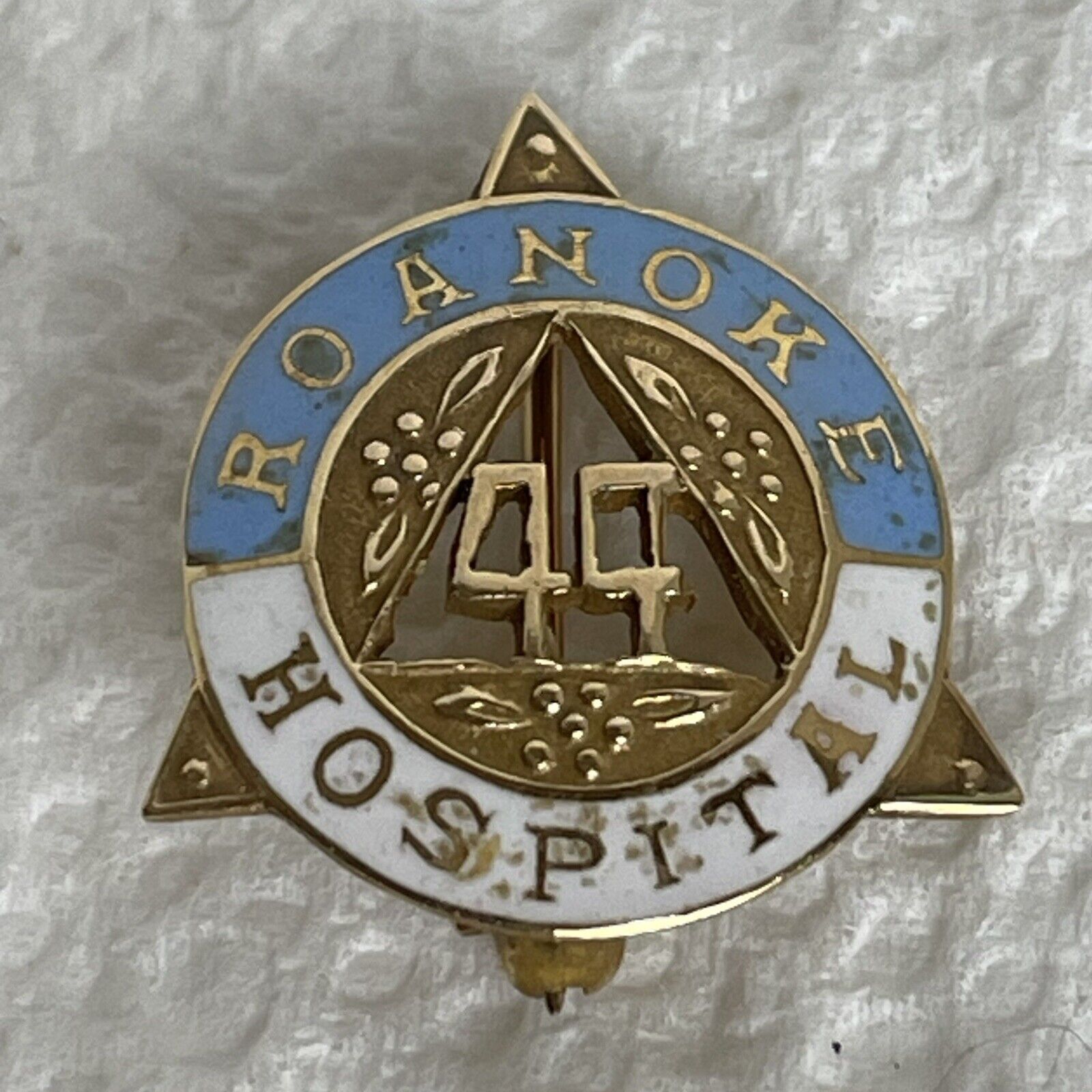 Vintage 10K 2g Roanoke Hospital Pin Roanoke VA 1949 Gold & Enamel Nurse FOLCERNY