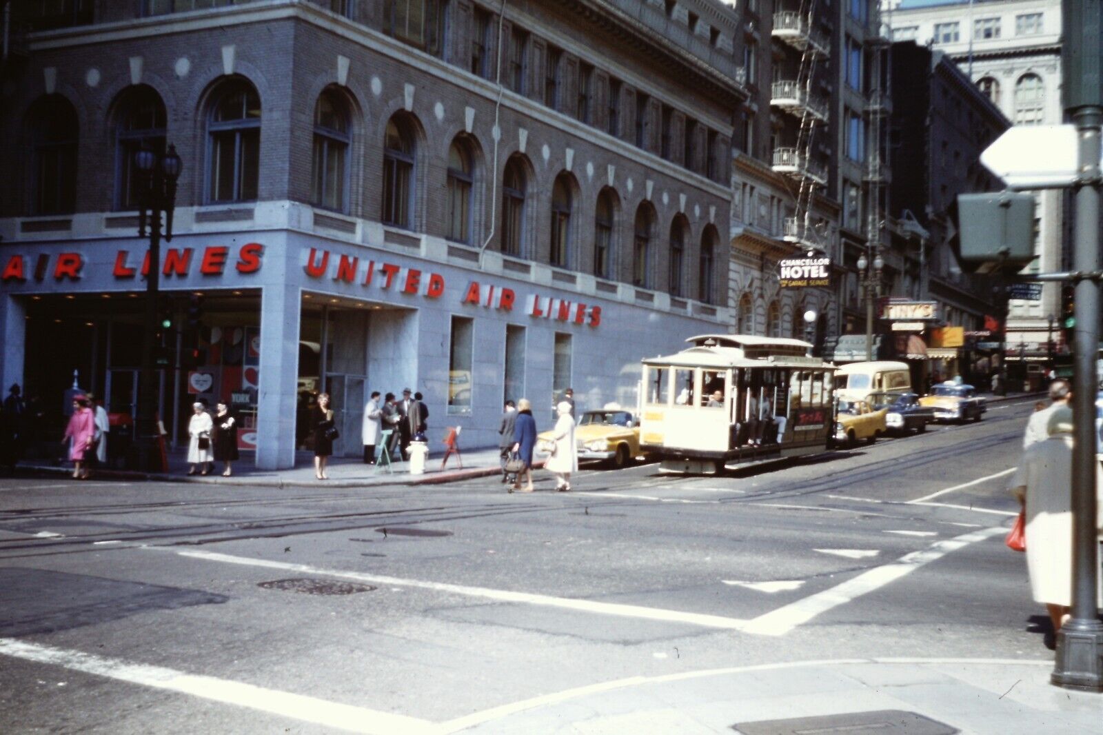 Vtg 1962 35mm Slide San Francisco Downtown United Air Lines, Trolley- Kodachrome