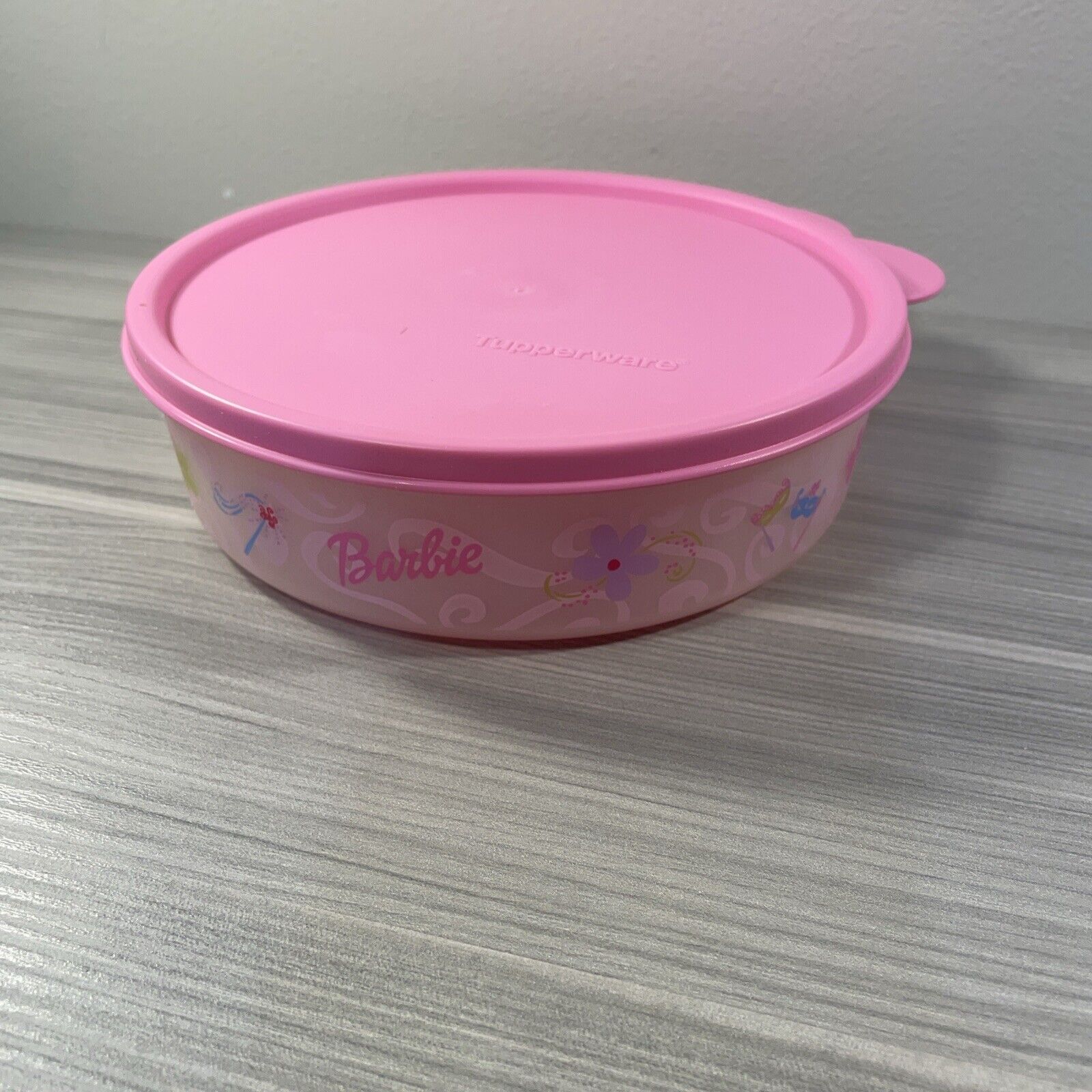 Tupperware Barbie Bowl Wonderlier Pink Seal New