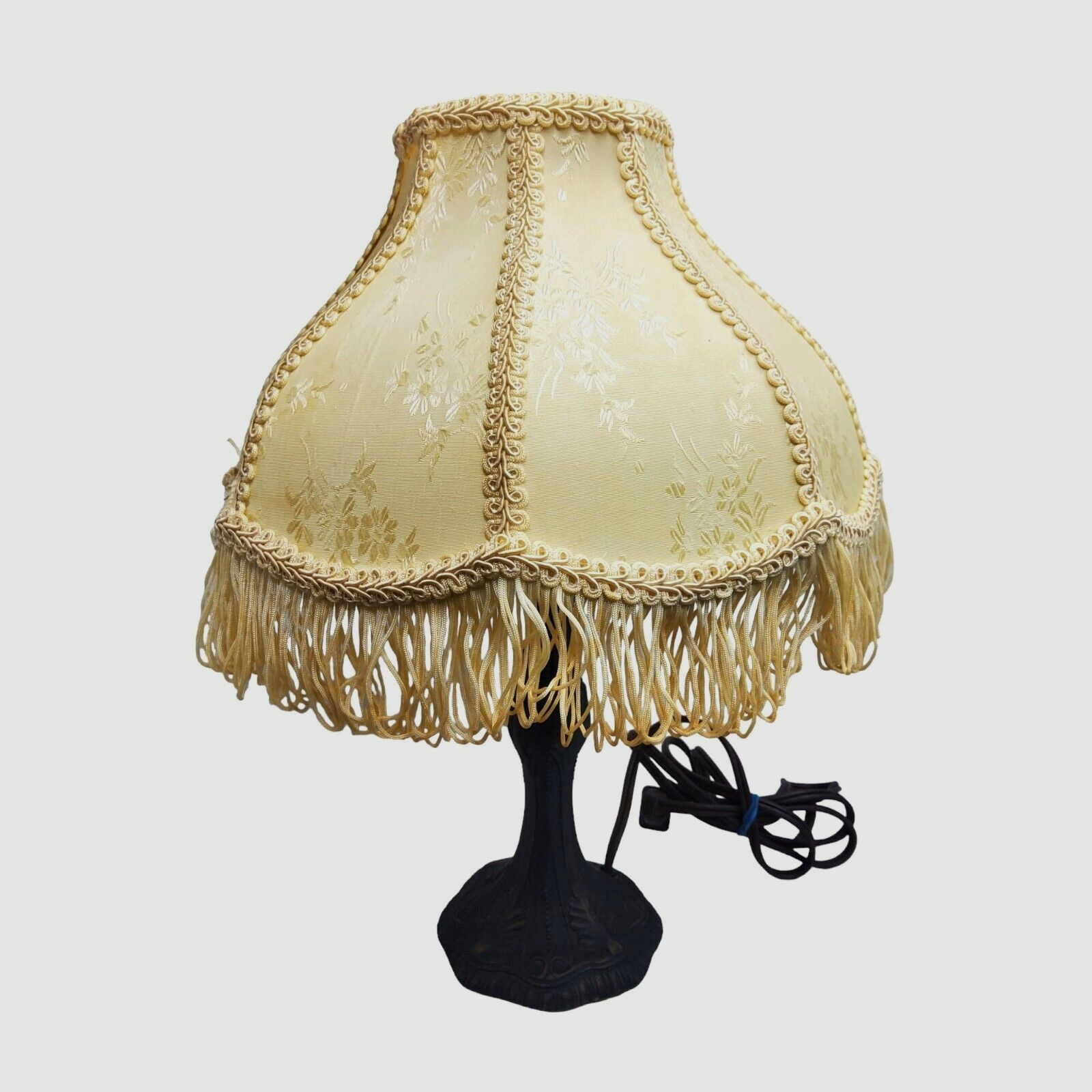 vintage victorian style shabby-chic fringed antiqued table lamp