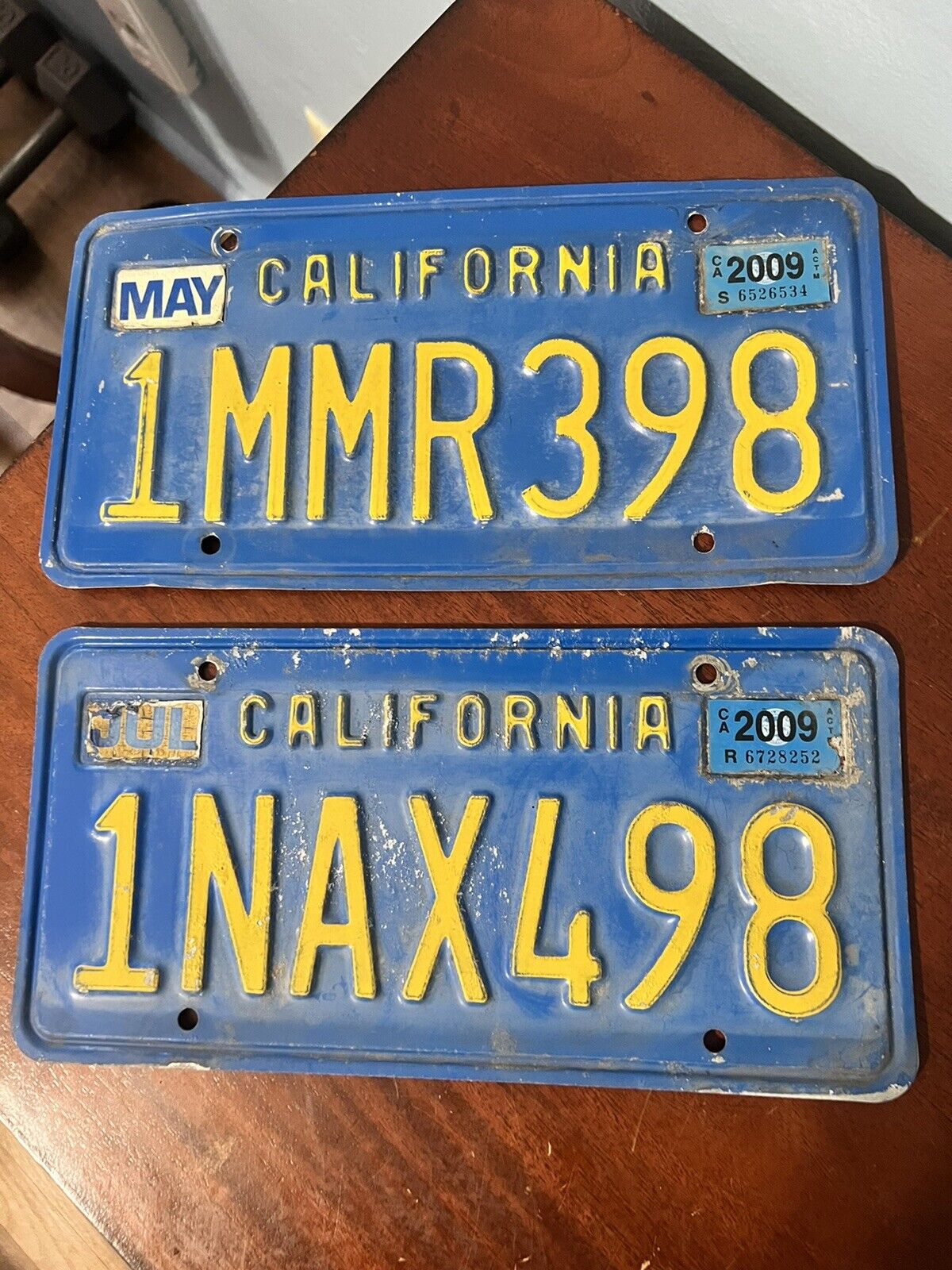 2 Vintage Blue + Yellow Classic California License Plates 1MMR398 1NAX498 2009