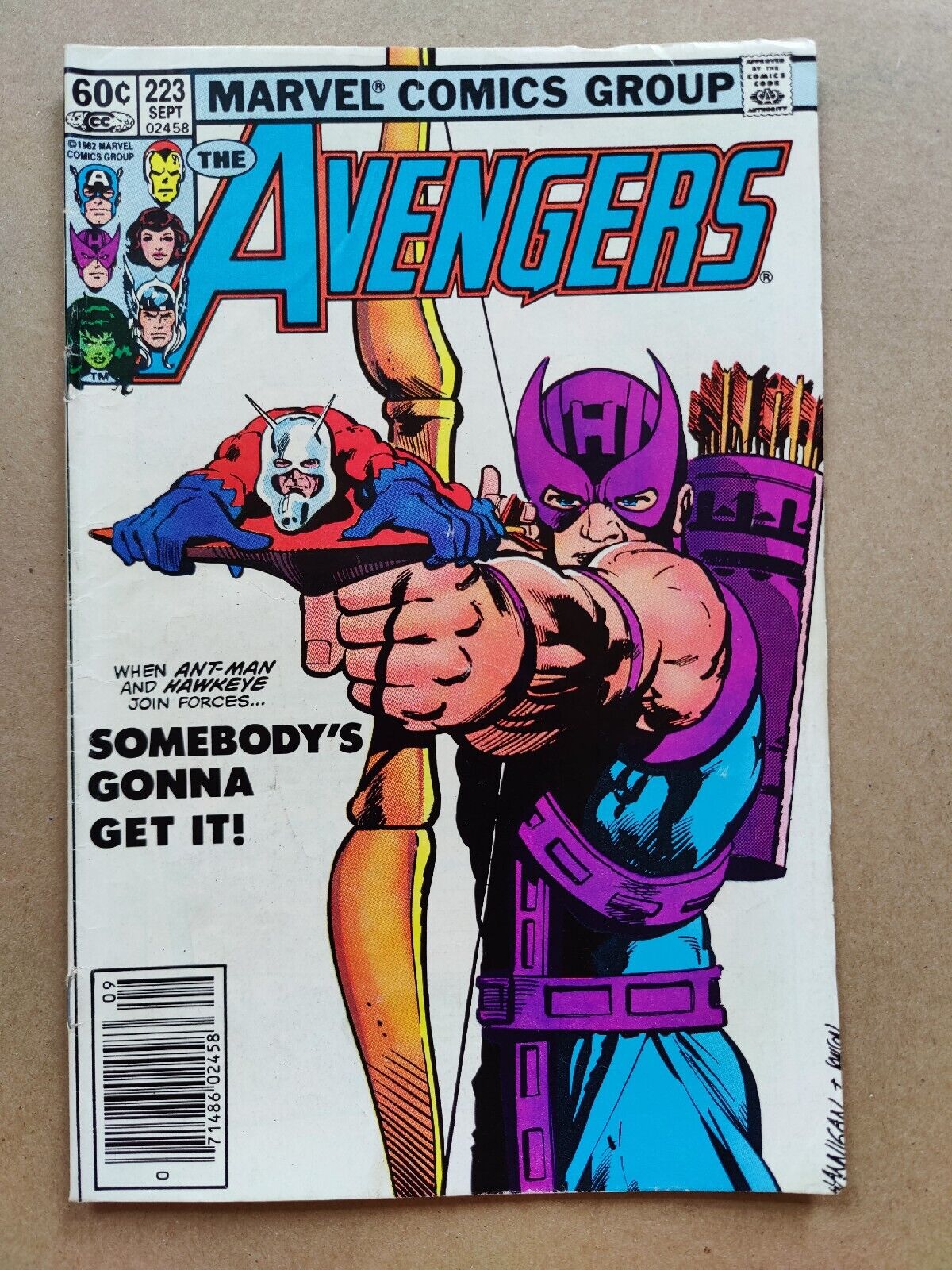 Avengers 223 VG Marvel Comics 1982 Iconic Hawkeye Any Man Cover
