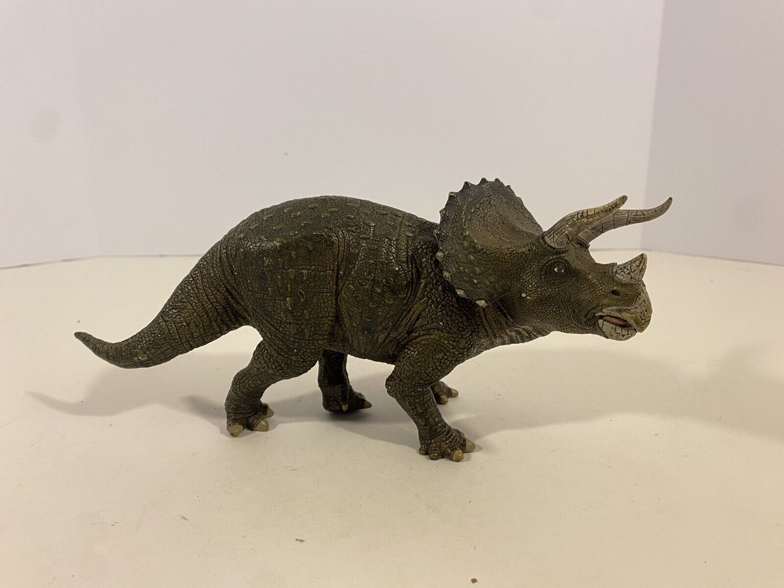 2005 Papo Green Triceratops Dinosaur Figure Model