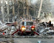 FDNY FIRE ENGINE @ WORLD TRADE CENTER AFTER SEPTEMBER 11 - 8X10 PHOTO (AB-837) picture