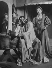 Actor Paul Robeson acting with Uta Hagen and Jose Ferrer in sc- 1940s Old Photo picture